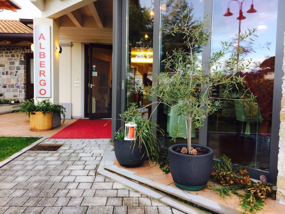弗留利地区圣达尼埃莱 艾萨珀里饭店酒店 外观 照片